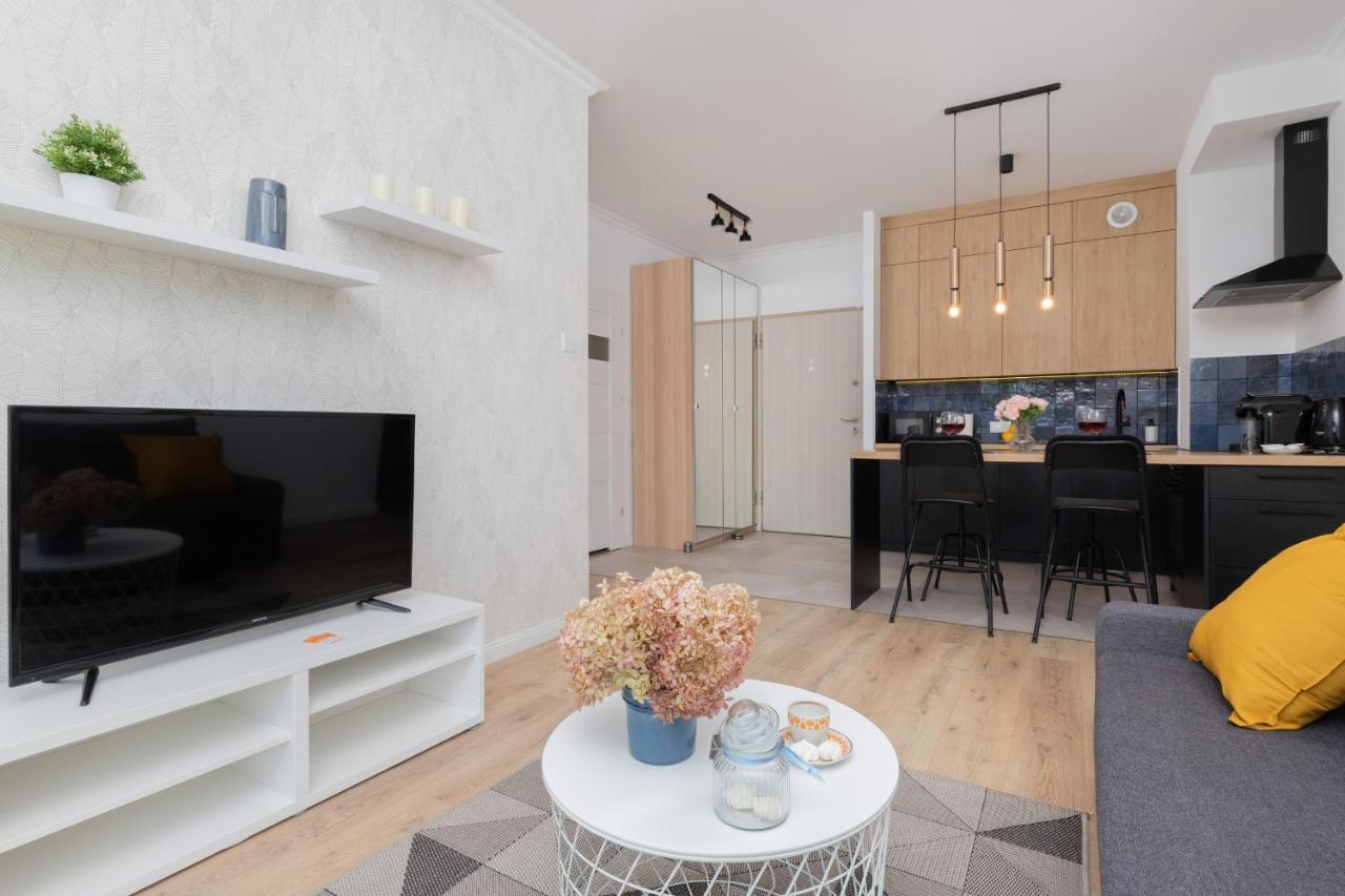 Modern Apartment With Balcony By Noclegi Renters Gdansk Exterior photo